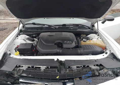 2015 Dodge Challenger Sxt Plus z USA, uszkodzony, nr VIN 2C3CDZBG5FH913023